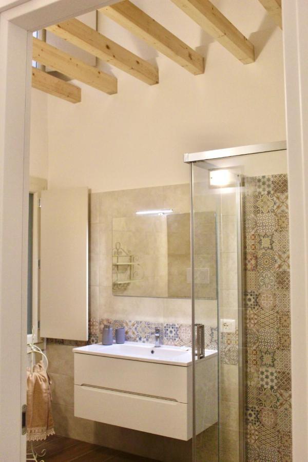 Home Viale Trento 16 กาญารี ภายนอก รูปภาพ