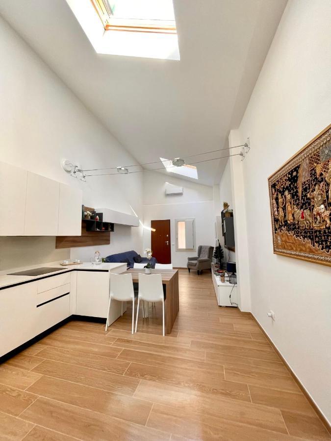Home Viale Trento 16 กาญารี ภายนอก รูปภาพ